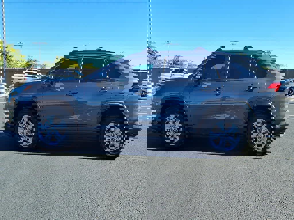 Used 2024 Toyota RAV4 XLE image 3