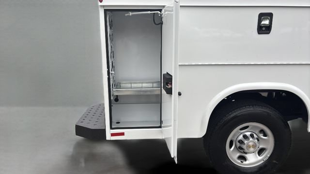 New 2025 Chevrolet Express 3500 w/ Power Convenience Package RWD image 17