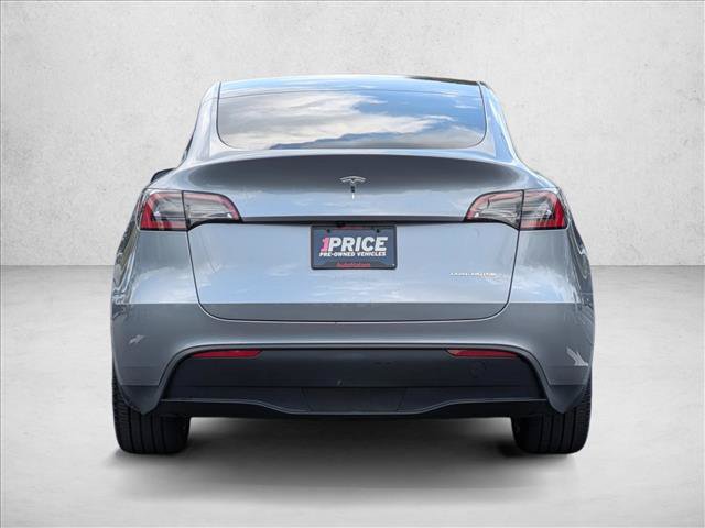 Used 2024 Tesla Model Y Long Range AWD/4WD image 7