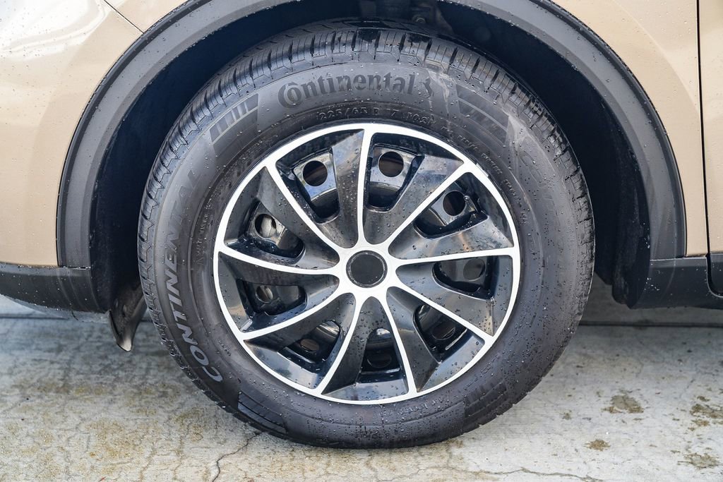 Used 2020 Ford Escape S image 11