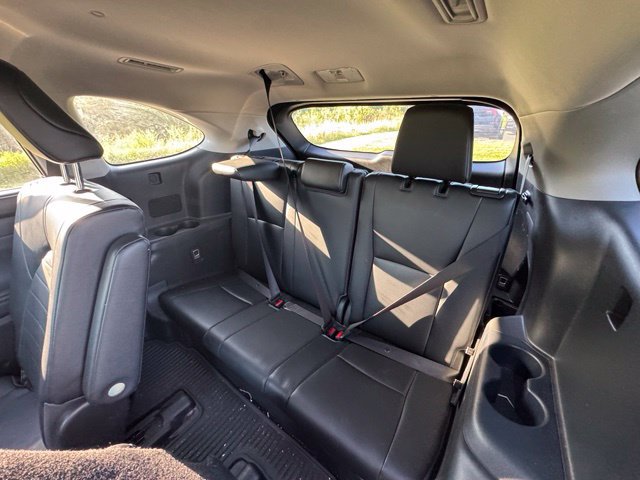 Used 2023 Toyota Highlander XLE FWD image 17