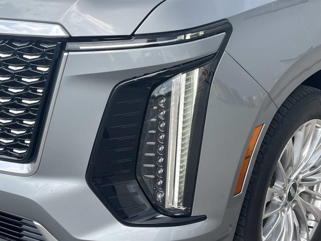 Certified 2025 Cadillac Escalade Premium Luxury w/ Touring Package AWD/4WD image 10