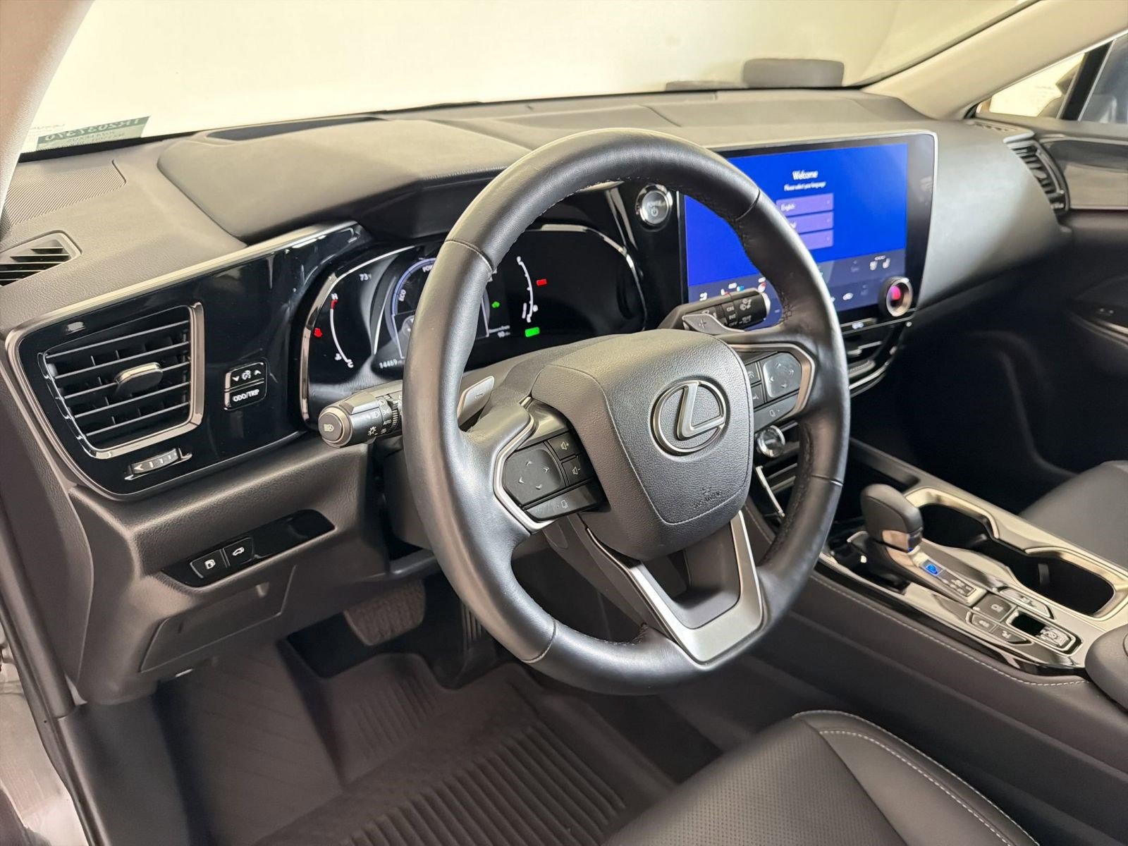 Used 2024 Lexus NX 350h AWD w/ Vision Package image 4