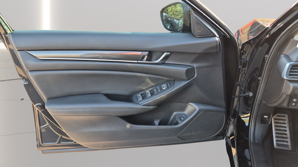 Used 2022 Honda Accord Sport image 9