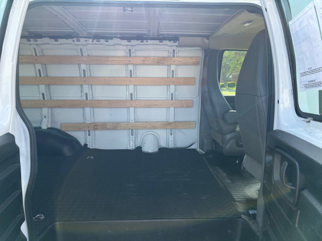 Used 2022 Chevrolet Express 2500 w/ Driver Convenience Package image 33