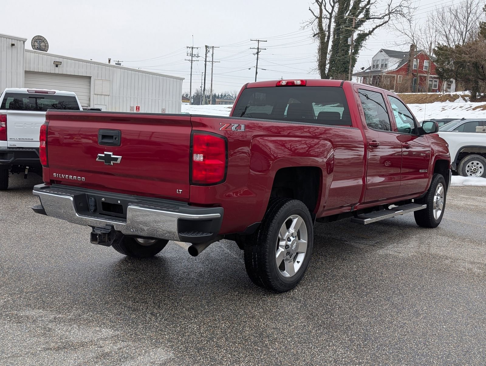 Used 2019 Chevrolet Silverado 2500 LT w/ LT Convenience Package image 3