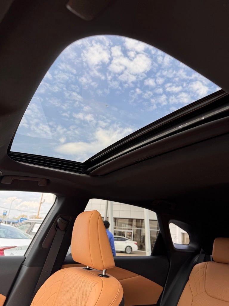 Used 2024 Lexus RX 350 Premium w/ Convenience Package image 19