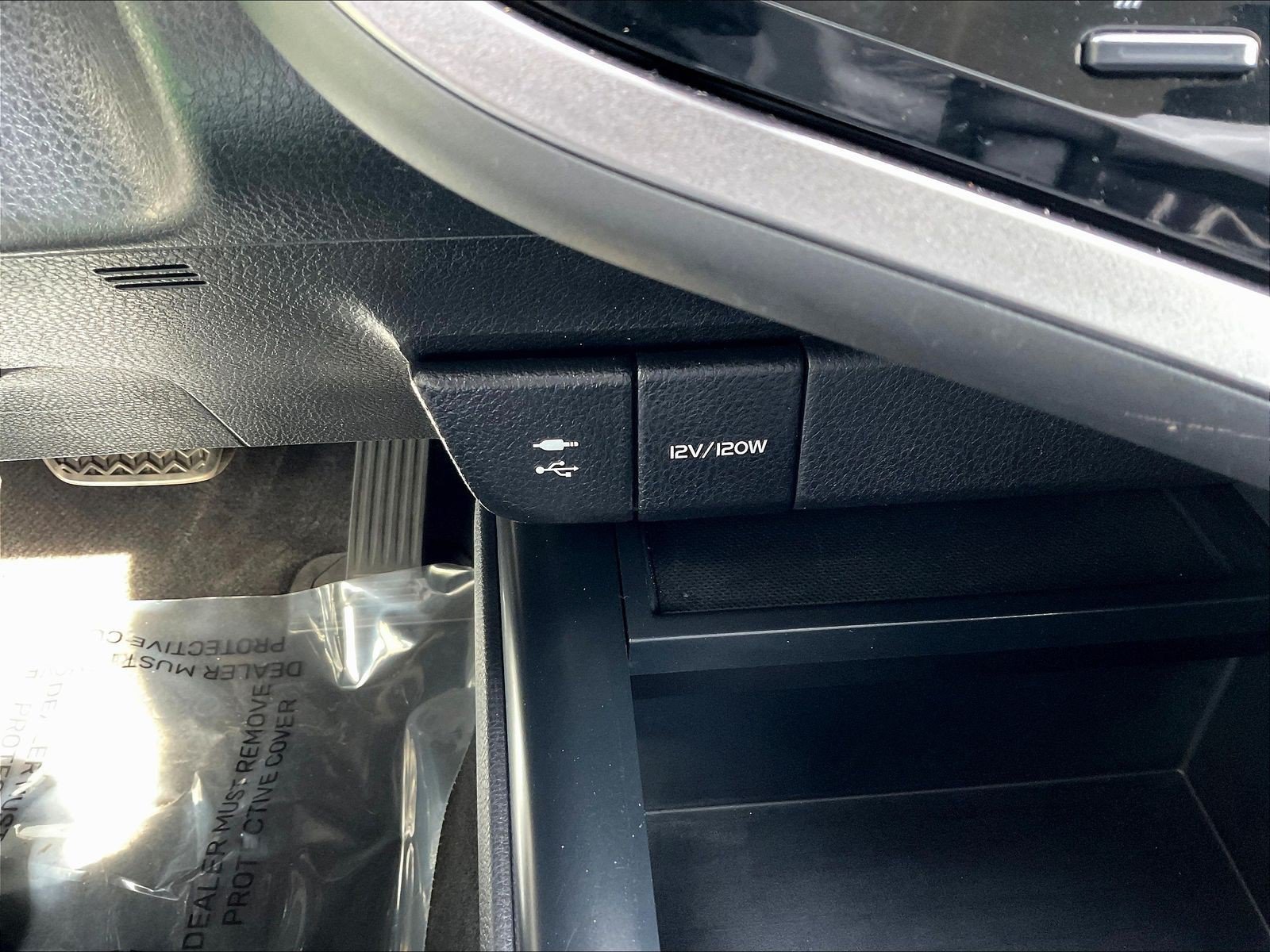 Used 2019 Toyota Camry LE FWD image 16