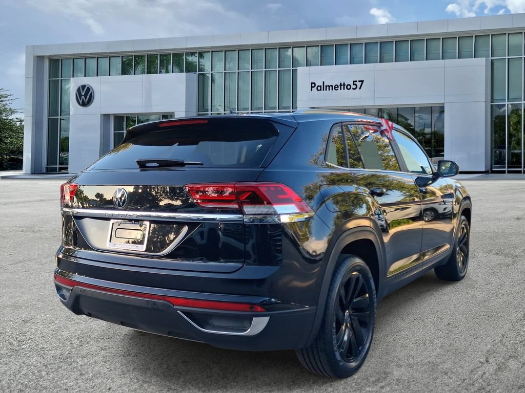 Certified 2023 Volkswagen Atlas Cross Sport SE w/ Black Wheel Package FWD image 6