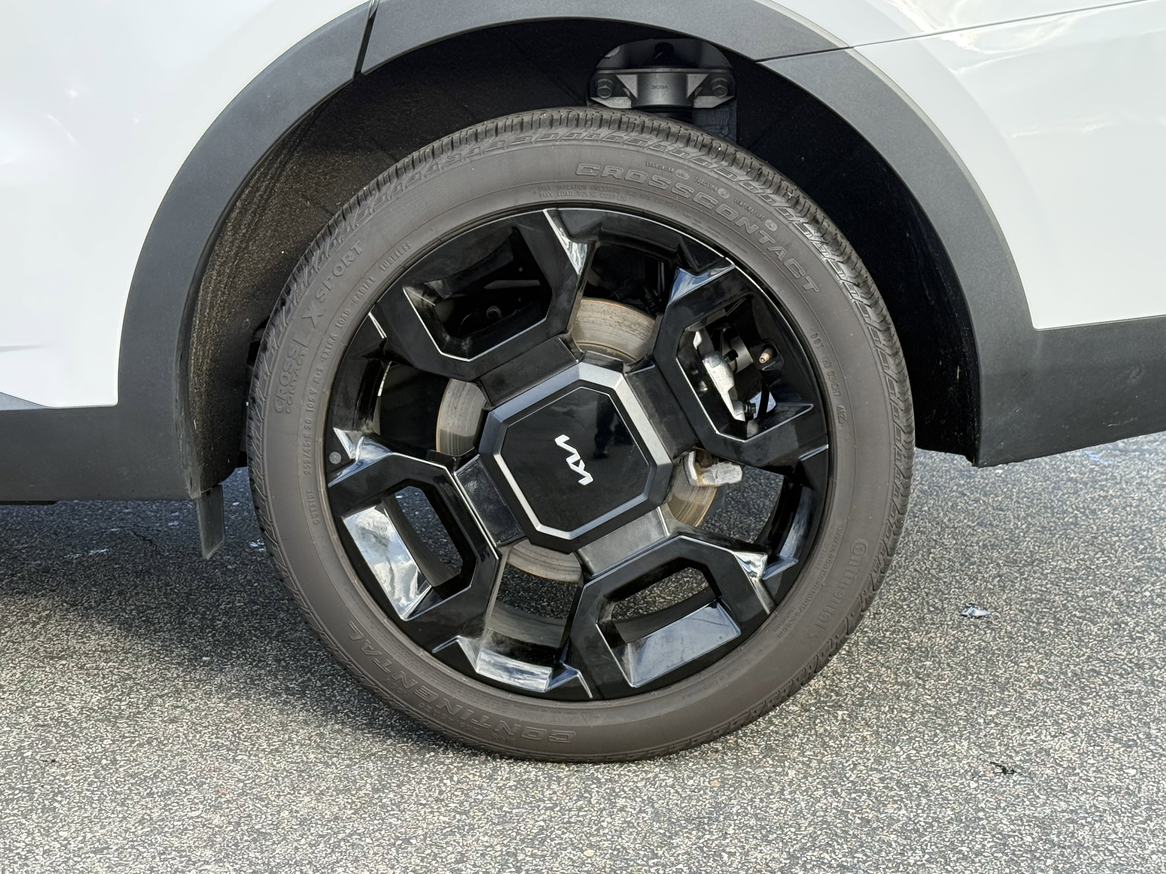 Certified 2024 Kia Sorento SX Prestige w/ Olive Brown Leather Package image 11