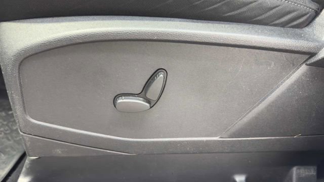 Used 2019 Ford Transit Connect XLT image 22