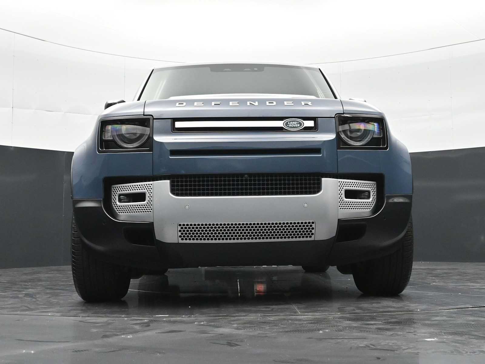 Used 2022 Land Rover Defender 110 SE AWD/4WD image 45