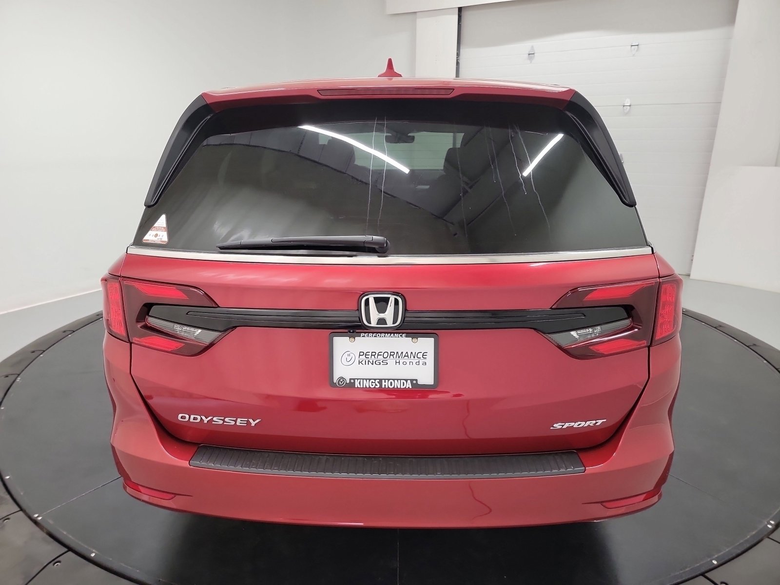 Certified 2023 Honda Odyssey Sport image 8