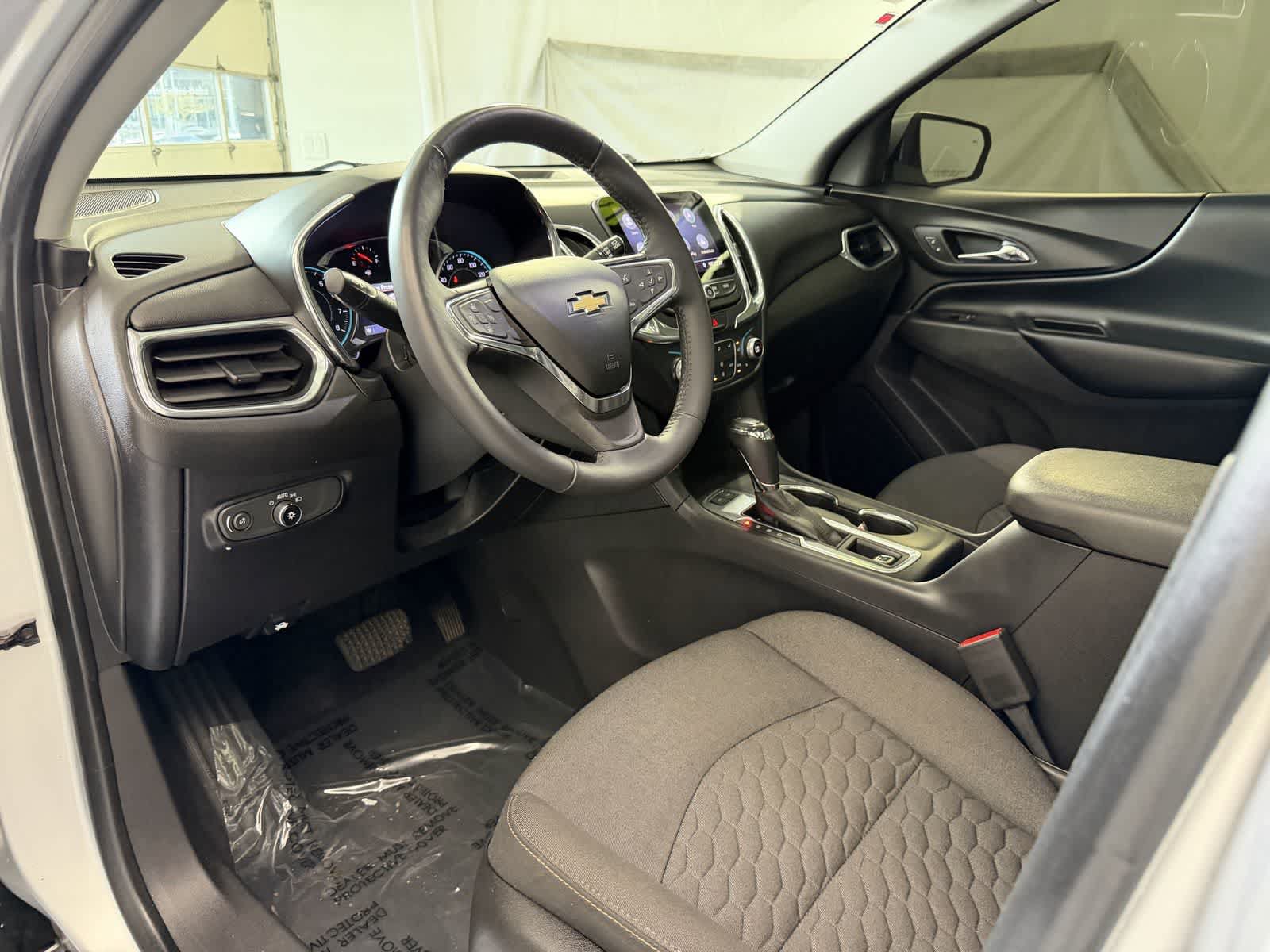 Used 2019 Chevrolet Equinox LT AWD/4WD image 9