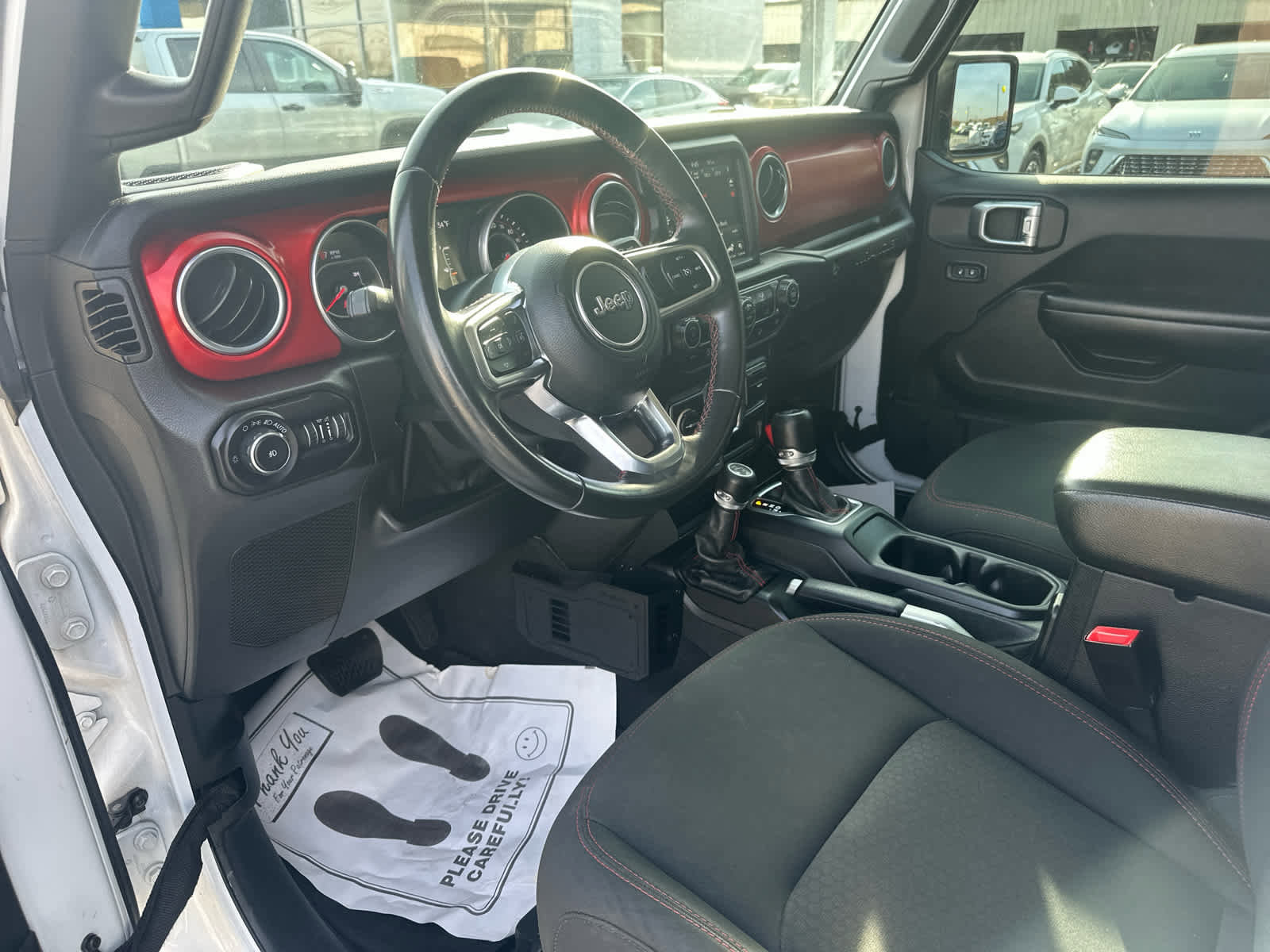 Used 2018 Jeep Wrangler Unlimited Rubicon image 13