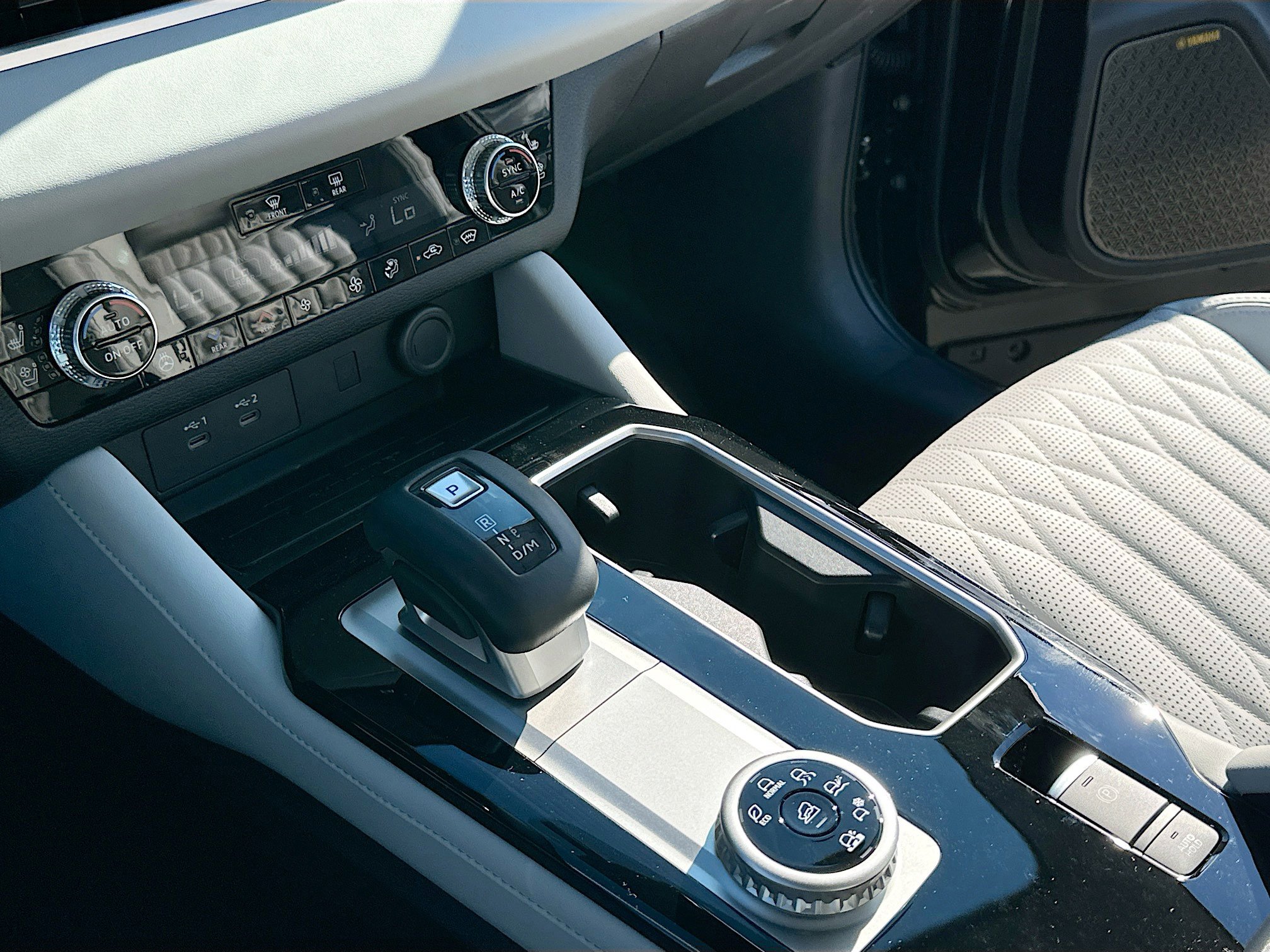 New 2025 Mitsubishi Outlander AWD image 11