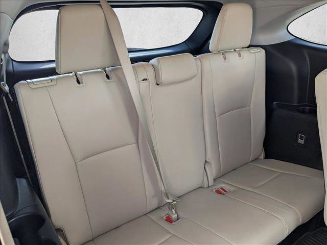 Used 2020 Toyota Highlander XLE image 16