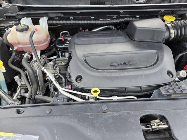 Used 2022 Chrysler Pacifica Touring-L FWD image 26