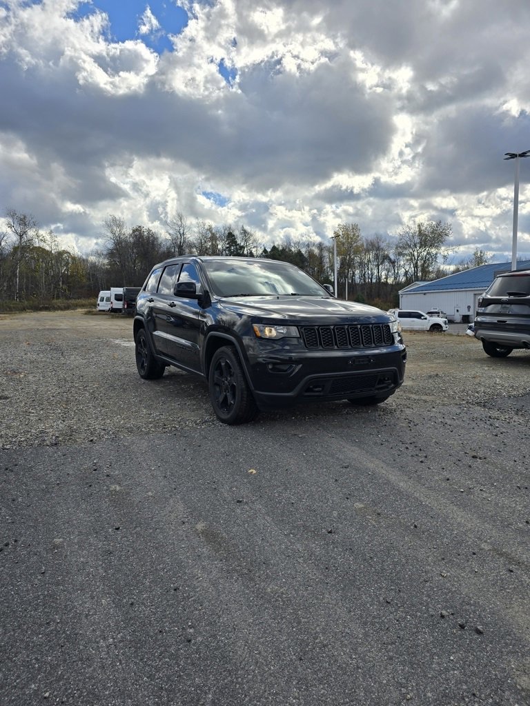 Used 2019 Jeep Grand Cherokee Laredo