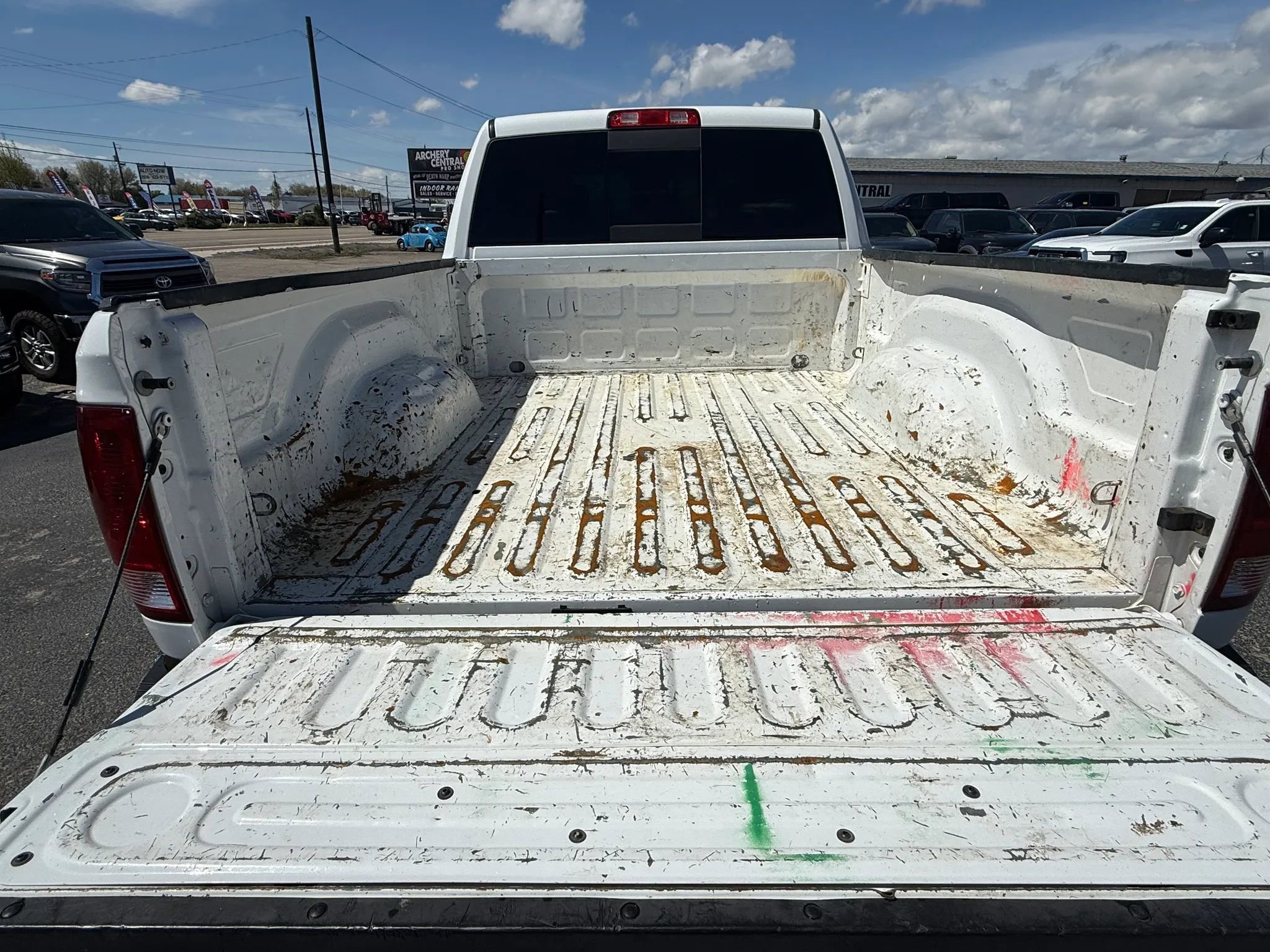 Used 2018 RAM 2500 SLT AWD/4WD image 14