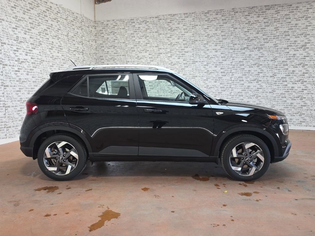 New 2026 Hyundai Venue SEL image 7