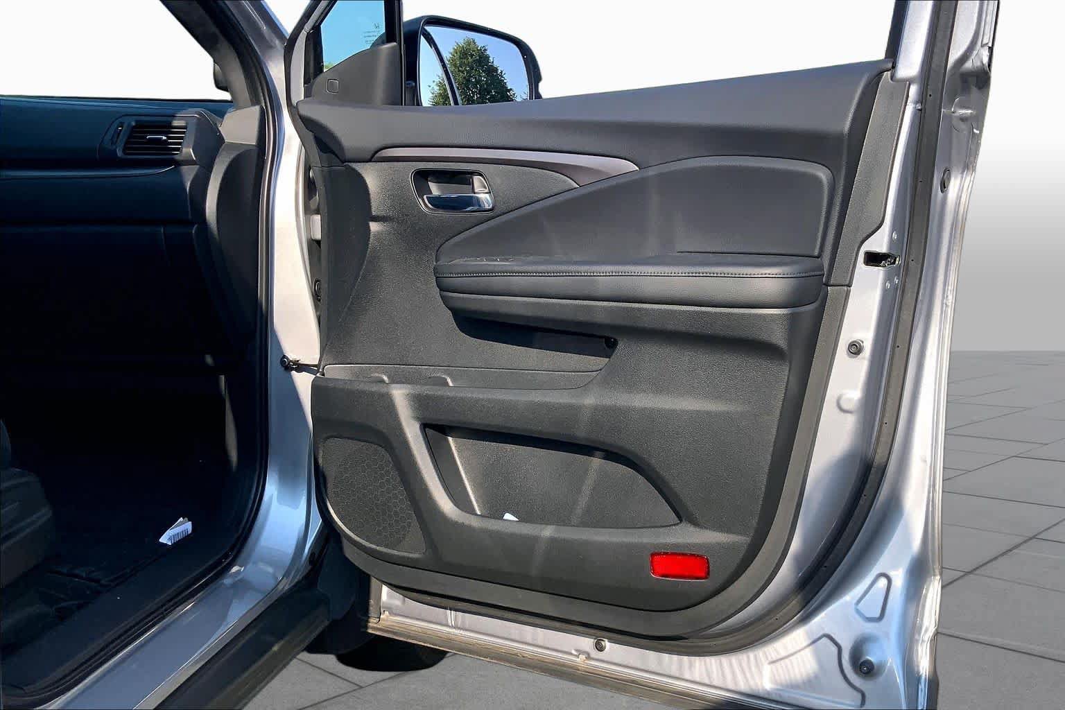 Used 2019 Honda Passport EX-L image 23