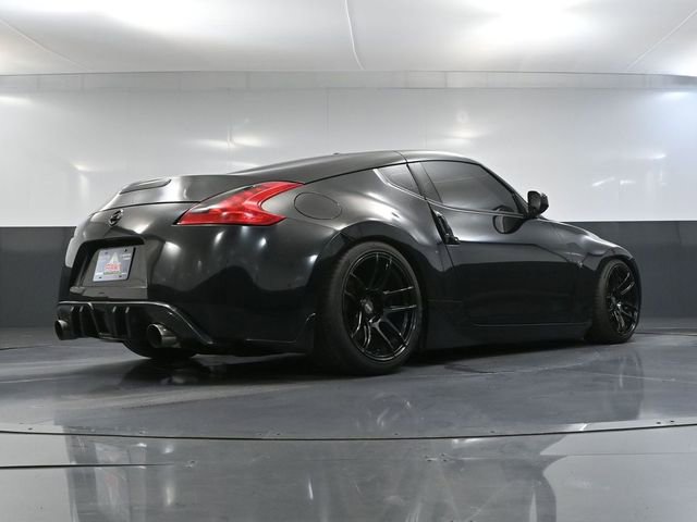 Used 2009 Nissan 370Z Touring RWD image 40
