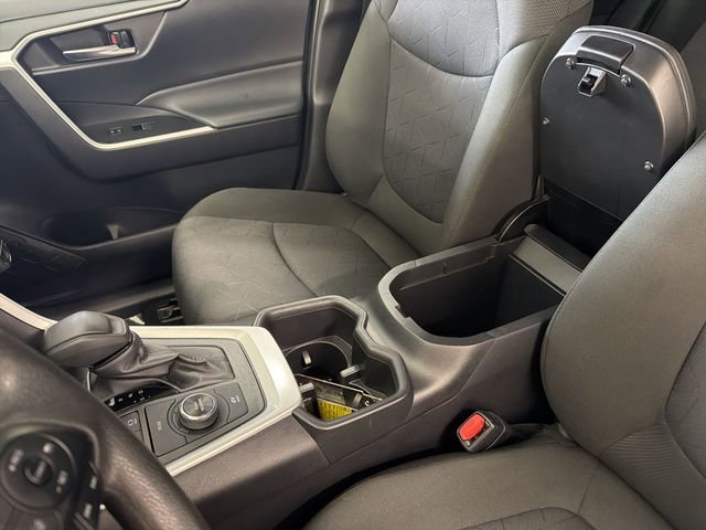 Used 2025 Toyota RAV4 XLE image 22