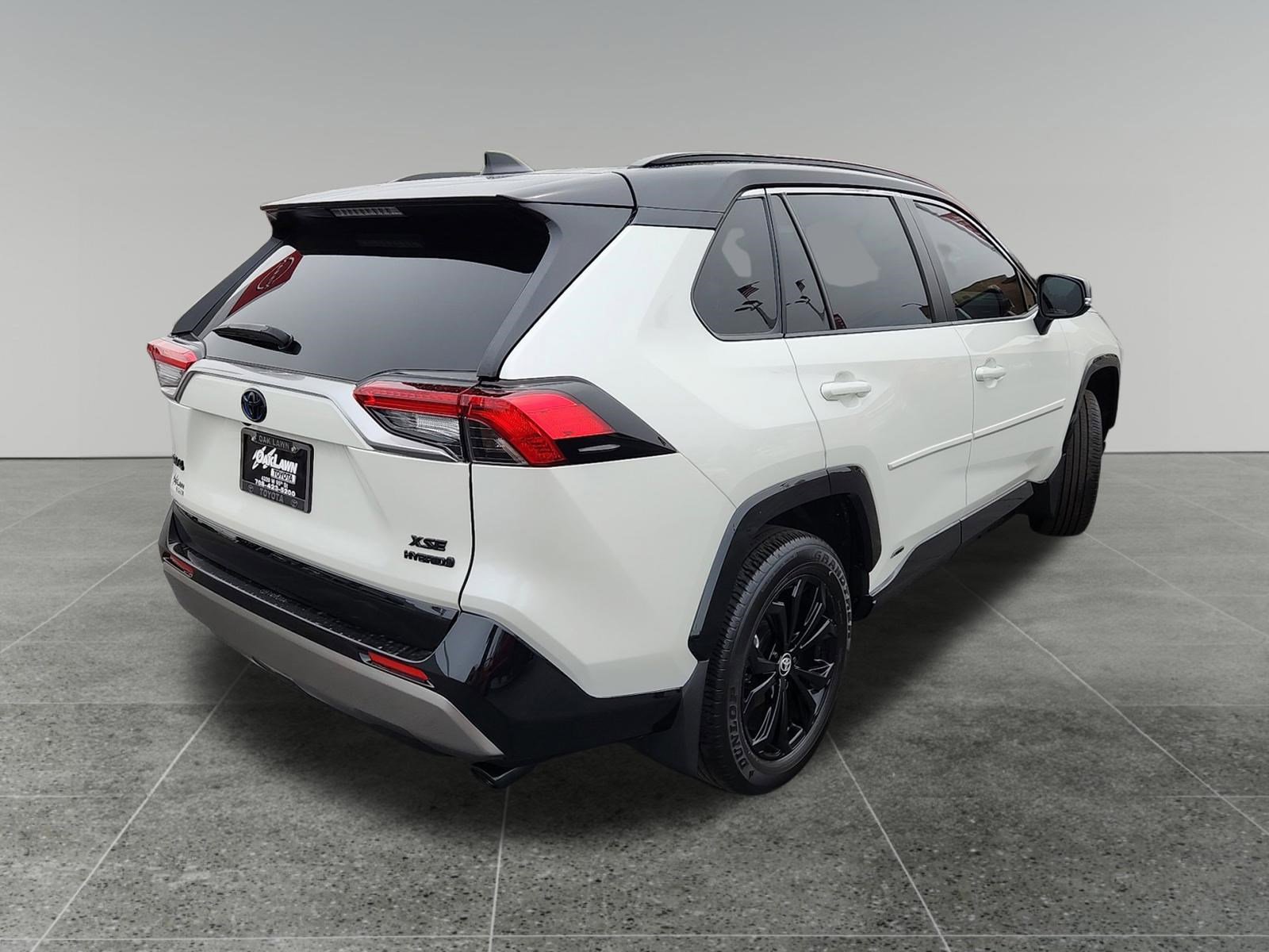 Certified 2022 Toyota RAV4 XSE w/ XSE Grade Weather Package AWD/4WD image 7