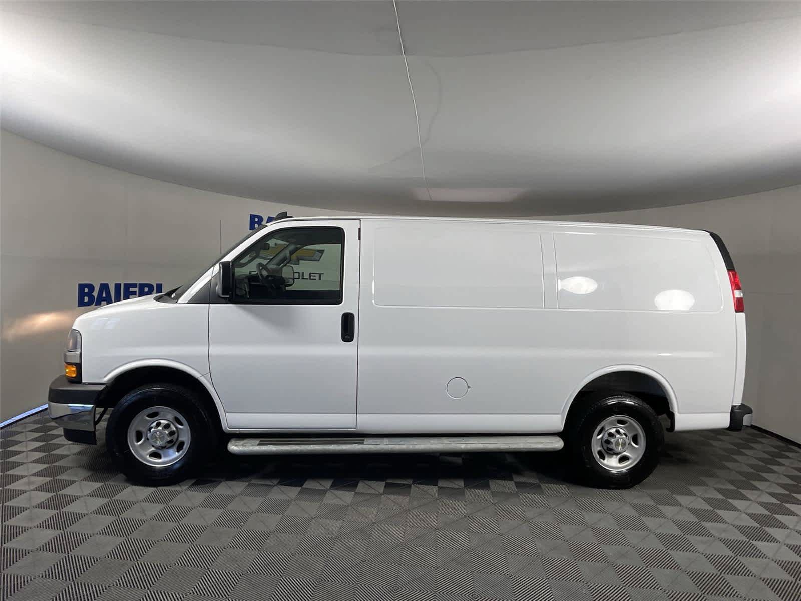 Used 2025 Chevrolet Express 2500 w/ Driver Convenience Package RWD image 2