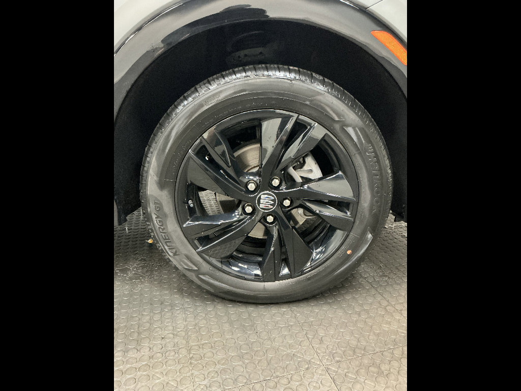 Used 2024 Buick Encore GX Sport Touring image 36