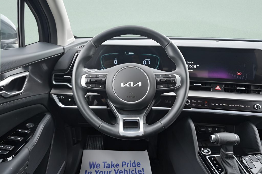 Used 2024 Kia Sportage EX AWD/4WD image 15