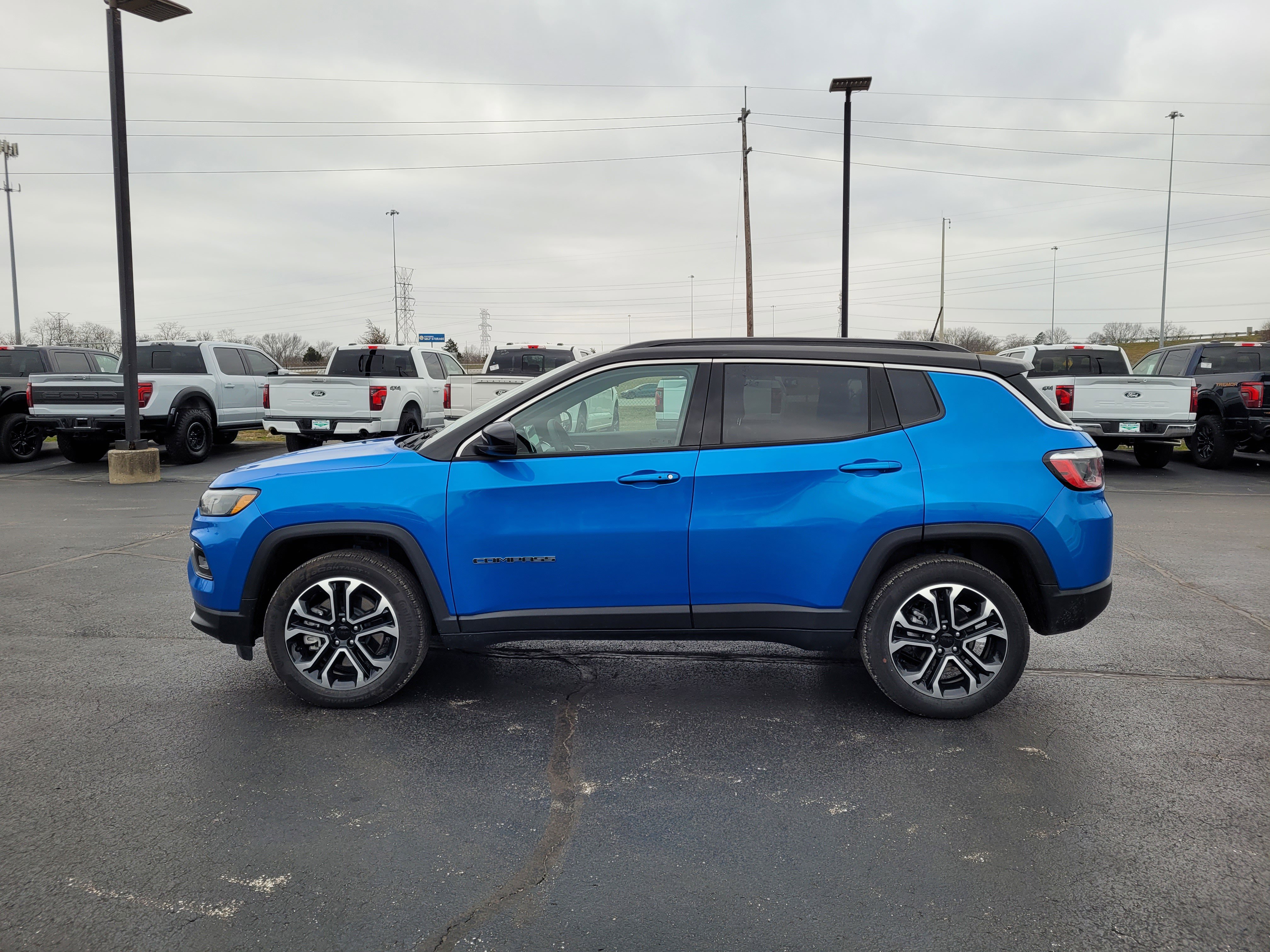 Used 2024 Jeep Compass Limited image 7