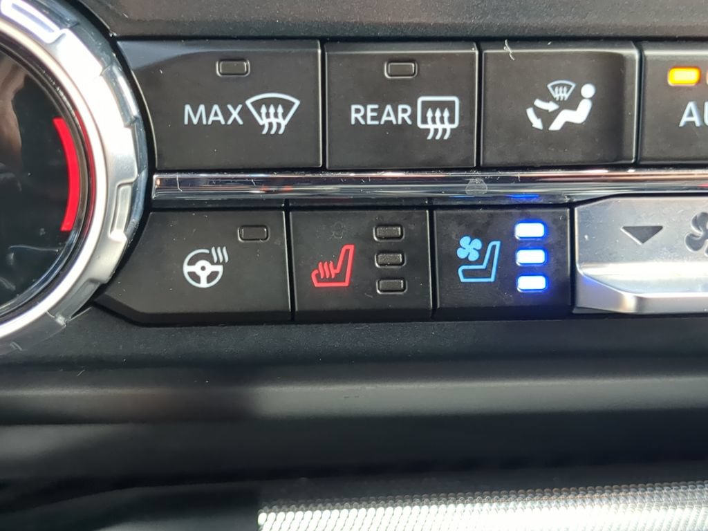 Used 2025 Ford F150 Raptor AWD/4WD image 26
