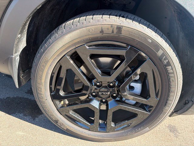 Used 2025 Kia Telluride EX X-Line AWD/4WD image 4