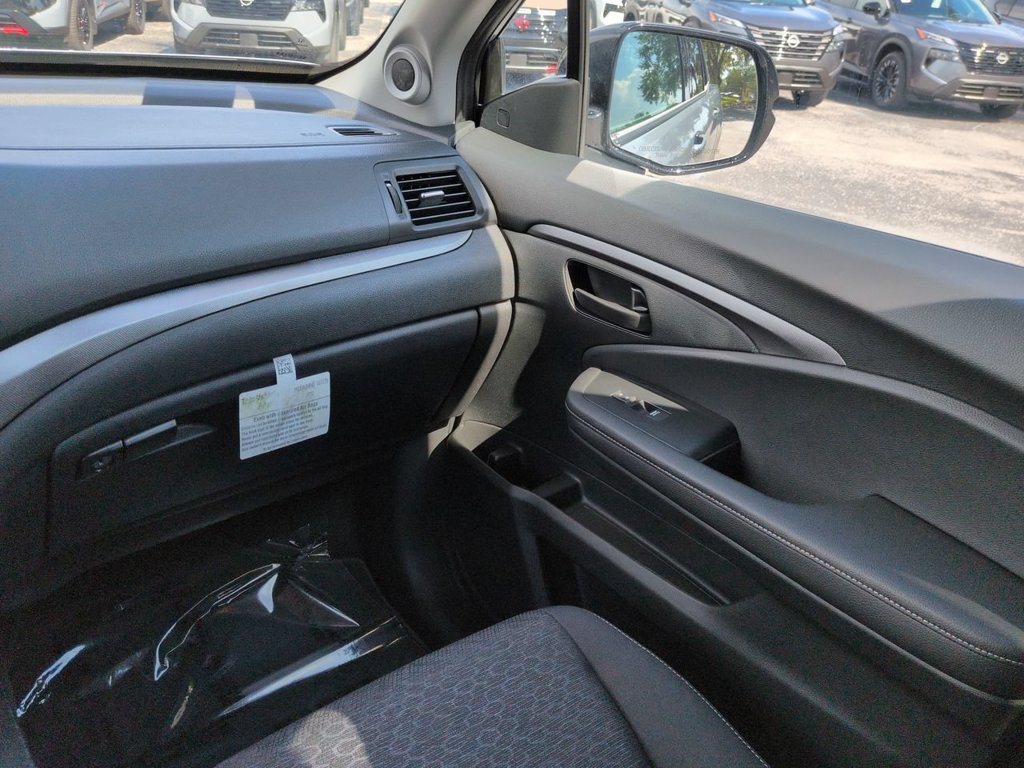 Used 2025 Honda Ridgeline Sport image 17
