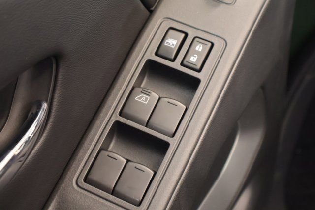 New 2025 Nissan Frontier SV w/ SV Convenience Package image 8