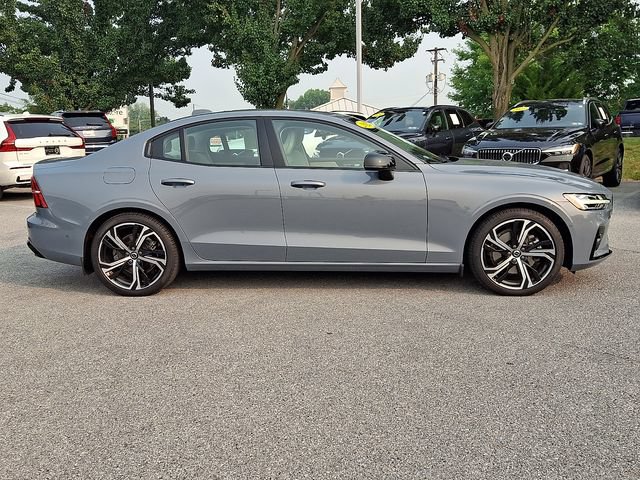 Certified 2024 Volvo S60 B5 Plus w/ Climate Package AWD/4WD image 7