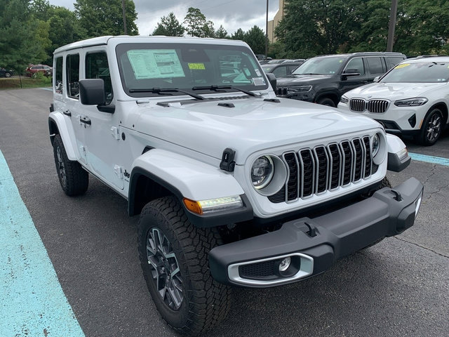 New 2026 Jeep Wrangler Unlimited Sahara w/ Safety Group AWD/4WD image 7