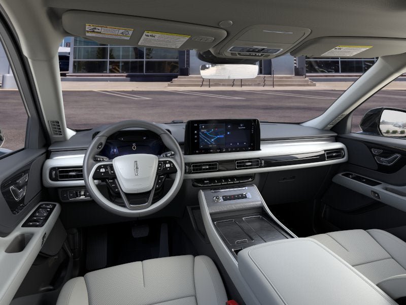 New 2026 Lincoln Aviator AWD w/ Jet Appearance Package image 9