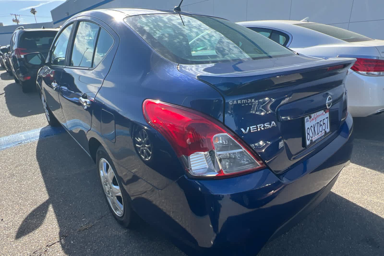 Used 2018 Nissan Versa SV FWD image 6