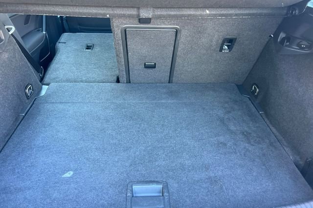 Used 2019 Volkswagen e-Golf SE image 17