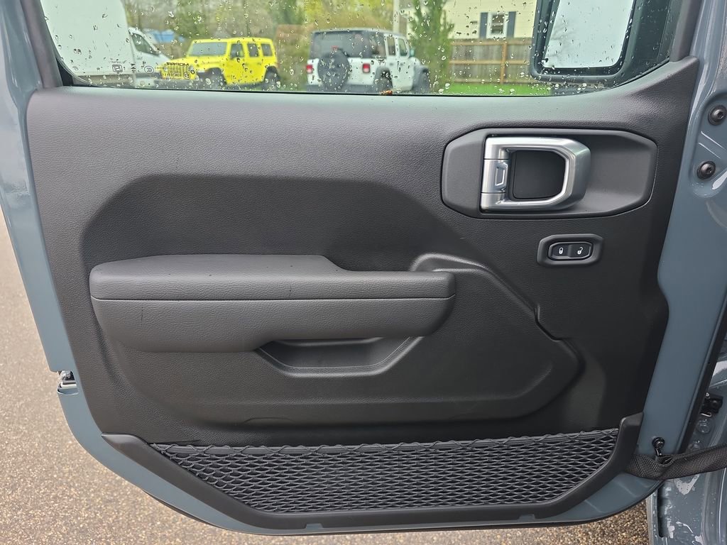 New 2026 Jeep Wrangler Unlimited Sport image 25