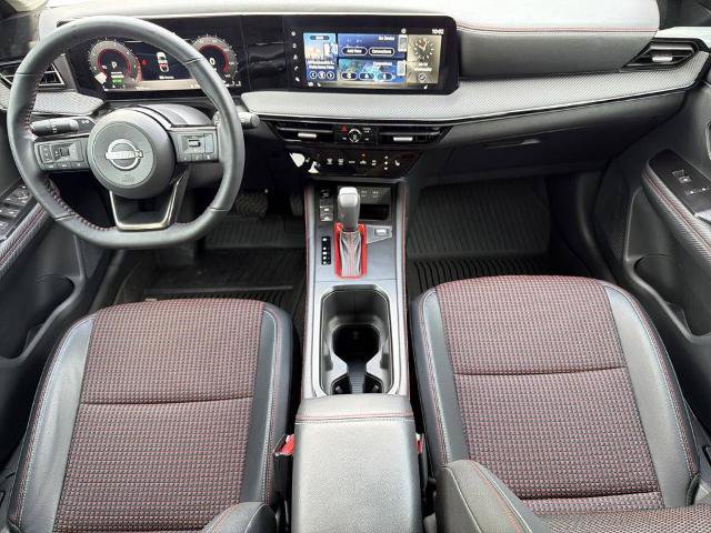 Certified 2025 Nissan Kicks SR w/ SR Premium Package FWD image 2