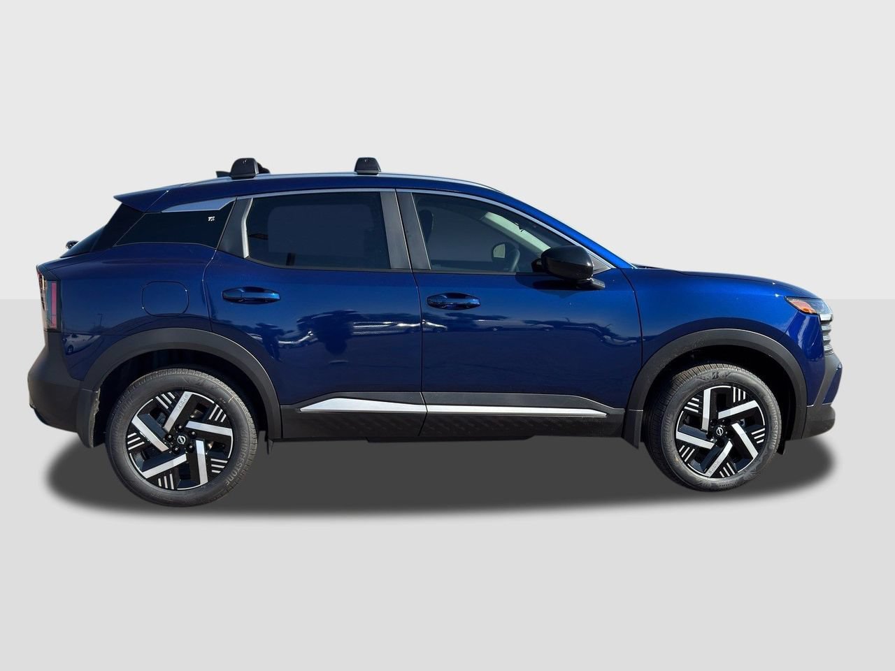 New 2026 Nissan Kicks SV w/ Cold Weather Package FWD image 6
