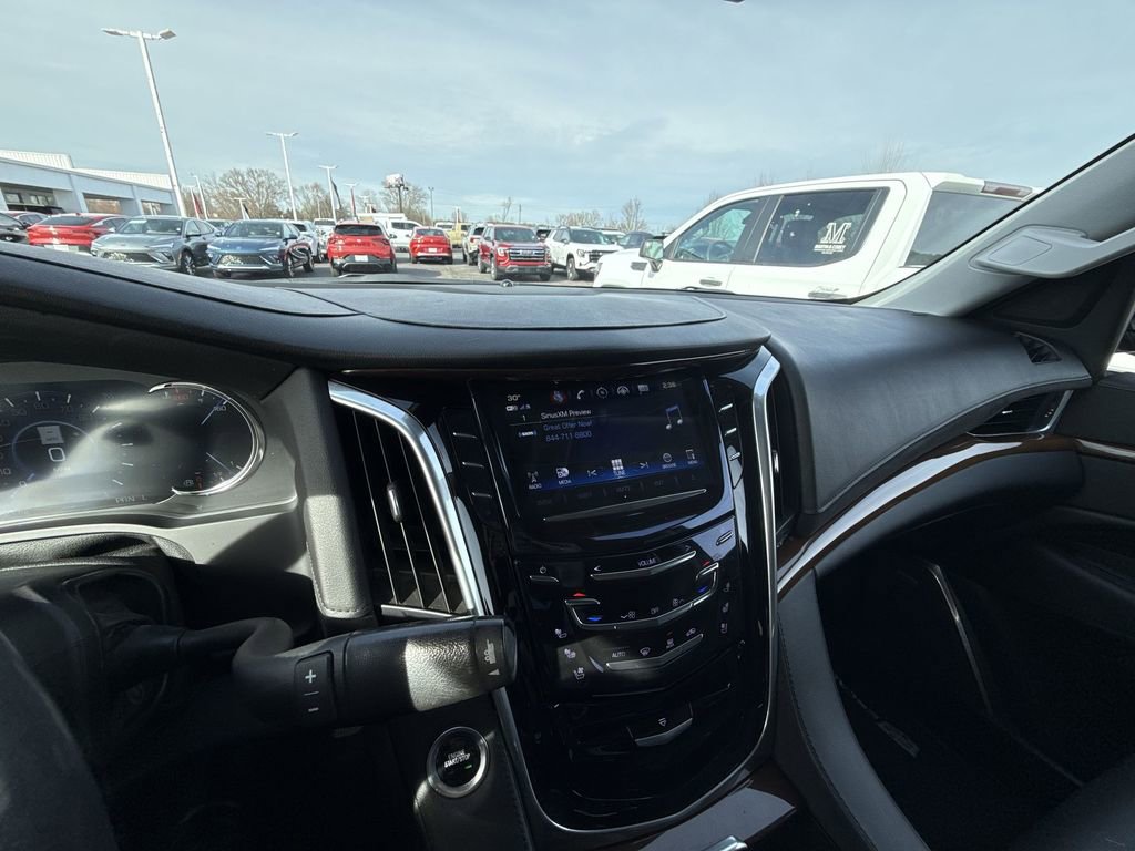 Certified 2020 Cadillac Escalade ESV Luxury image 19