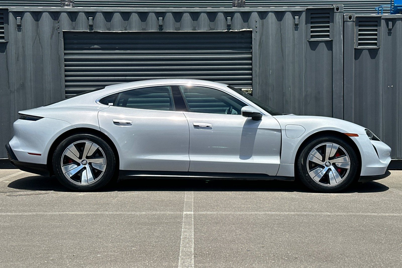 Certified 2022 Porsche Taycan 4S AWD/4WD image 9