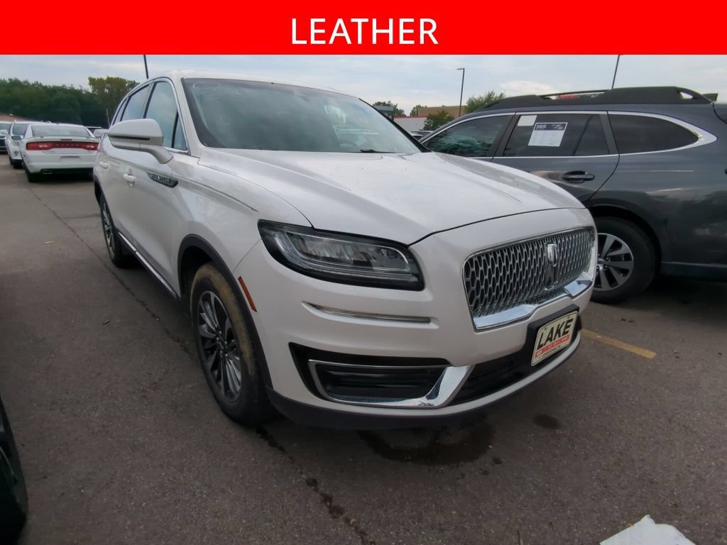 Used 2019 Lincoln Nautilus Select AWD/4WD image 3