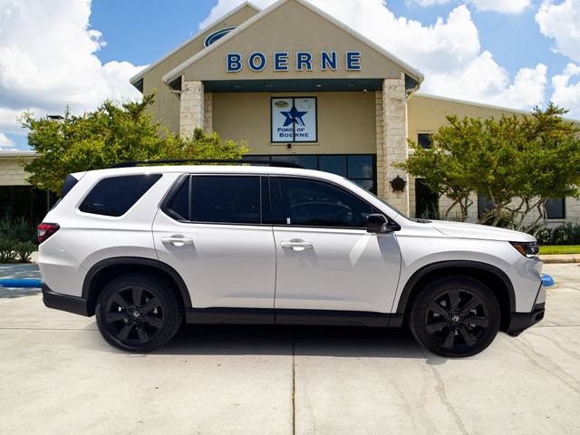 Used 2025 Honda Pilot Black Edition image 6