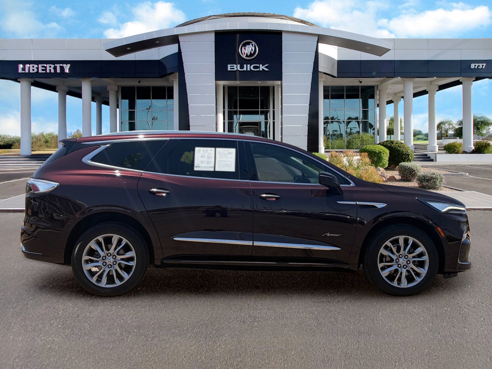 Used 2023 Buick Enclave Avenir w/ Avenir Technology Package FWD image 2